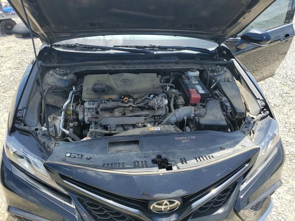 2021 TOYOTA CAMRY XSE — Engine bay