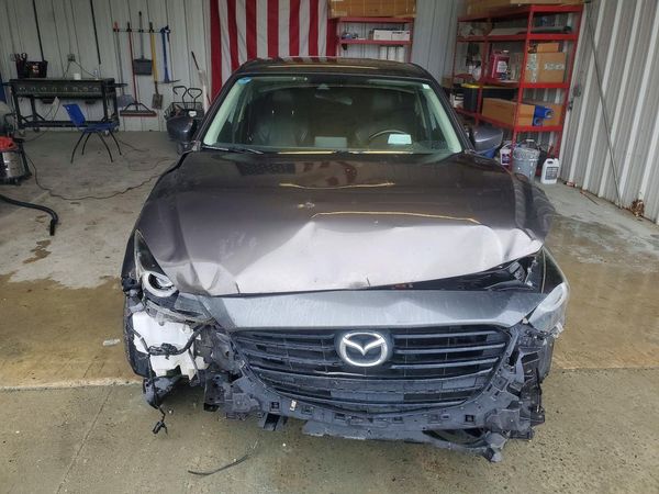 2018 MAZDA 3 Grand Touring