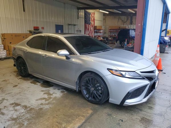 2021 TOYOTA CAMRY XSE