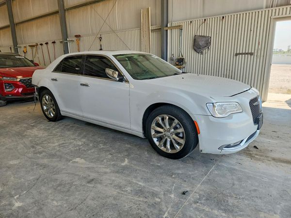 2016 CHRYSLER 300 300C