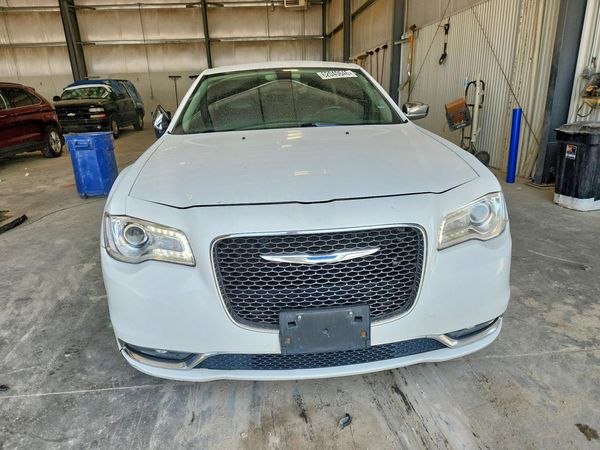 2016 CHRYSLER 300 300C