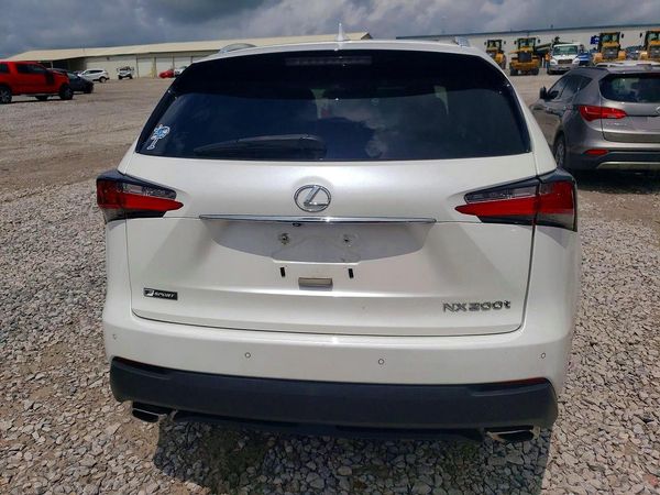 2015 LEXUS NX 200t Luxury