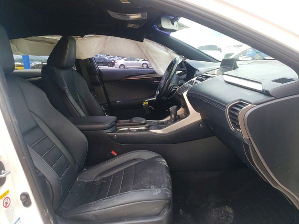 2015 LEXUS NX 200t Luxury