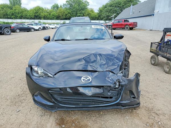 2016 MAZDA MX-5 MIATA Club/GS