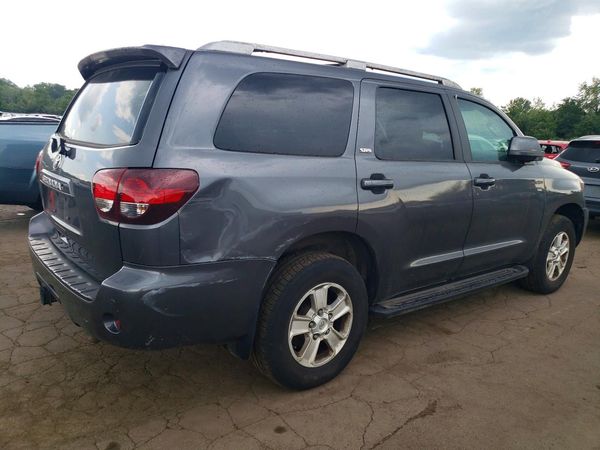 2018 TOYOTA SEQUOIA