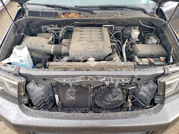 2018 TOYOTA SEQUOIA