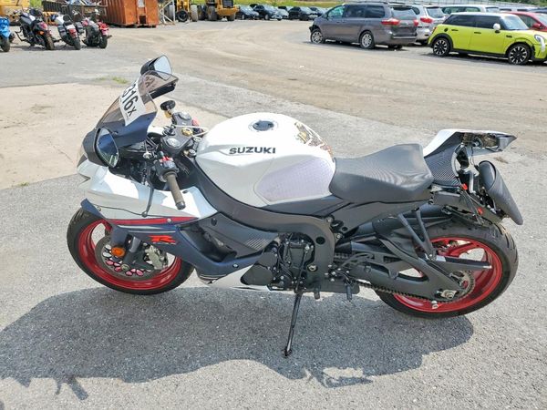 2025 SUZUKI GSXR600