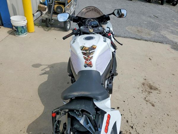 2025 SUZUKI GSXR600
