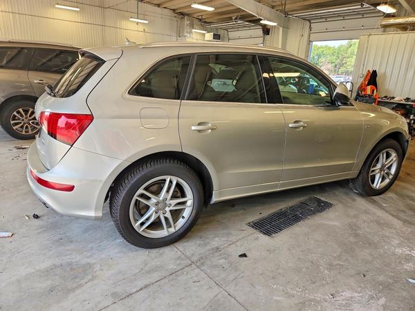 2013 AUDI Q5 Prestige