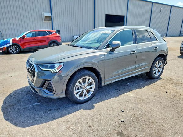 2023 AUDI Q3