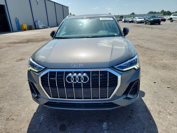 2023 AUDI Q3 S Line quattro Premium