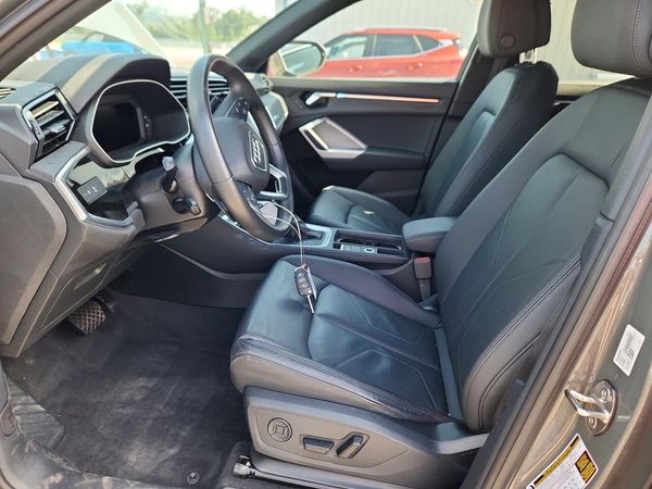 2023 AUDI Q3 S Line quattro Premium