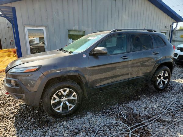 2015 JEEP CHEROKEE TRAILHAWK 4X4