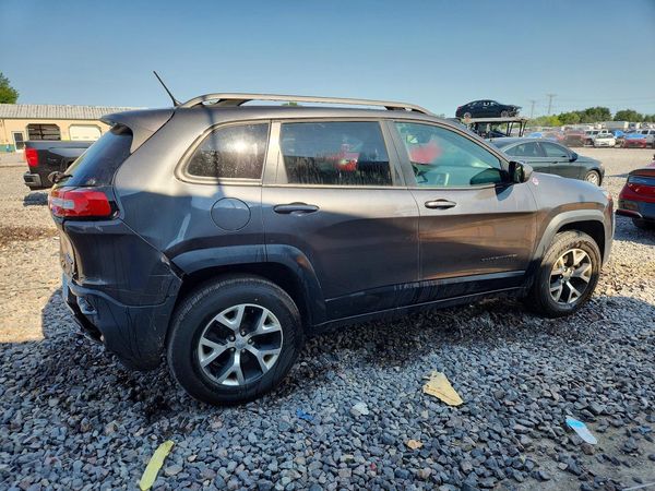 2015 JEEP CHEROKEE TRAILHAWK 4X4