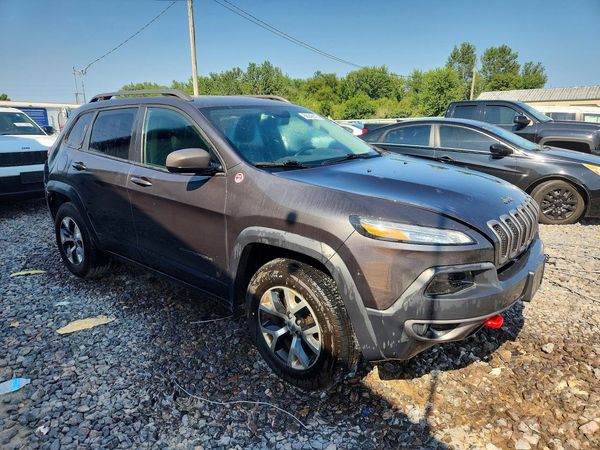 2015 JEEP CHEROKEE TRAILHAWK 4X4