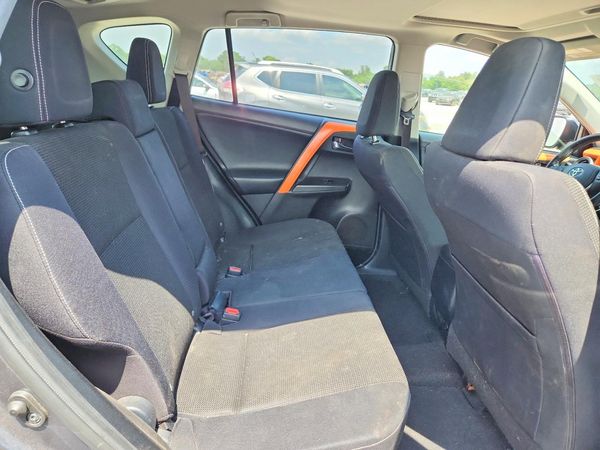2016 TOYOTA RAV4 XLE (M Grade)