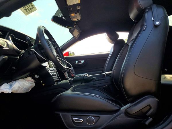 2019 FORD MUSTANG I4 Coupe