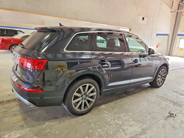 2018 AUDI Q7 quattro Premium Plus