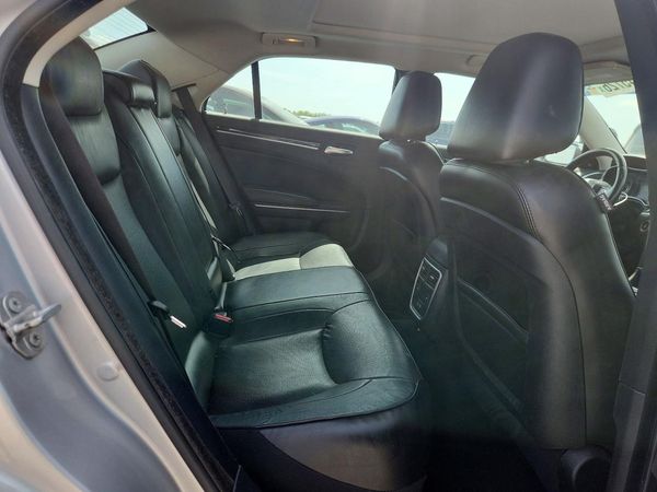 2020 CHRYSLER 300 300 Limited, 300C