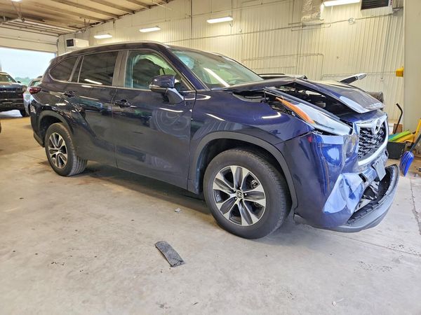 2024 TOYOTA HIGHLANDER