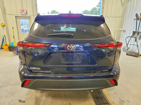2024 TOYOTA HIGHLANDER