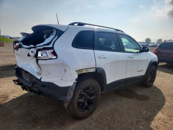 2018 JEEP CHEROKEE TRAILHAWK 4X4