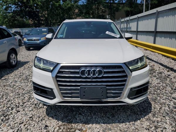 2017 AUDI Q7 quattro Premium Plus