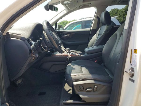 2017 AUDI Q7 quattro Premium Plus