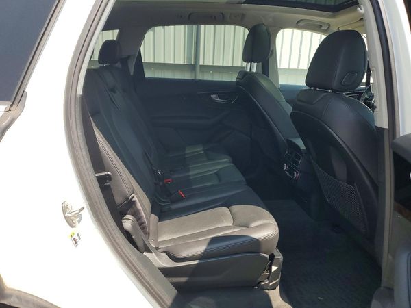 2017 AUDI Q7 quattro Premium Plus