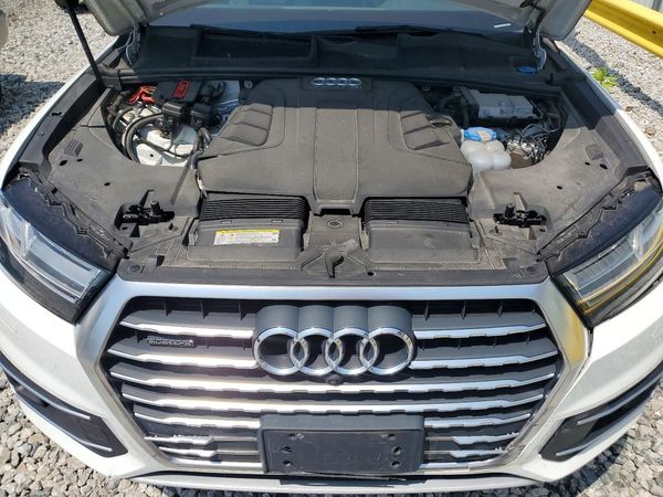 2017 AUDI Q7 quattro Premium Plus