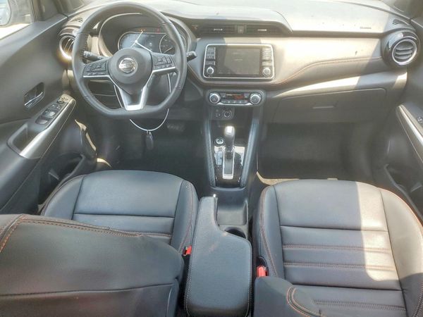 2020 NISSAN KICKS