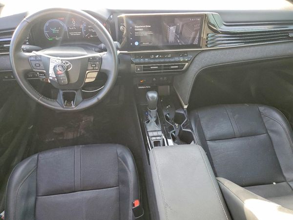 2025 TOYOTA CAMRY