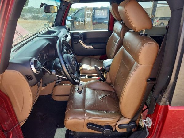 2012 JEEP WRANGLER Sahara