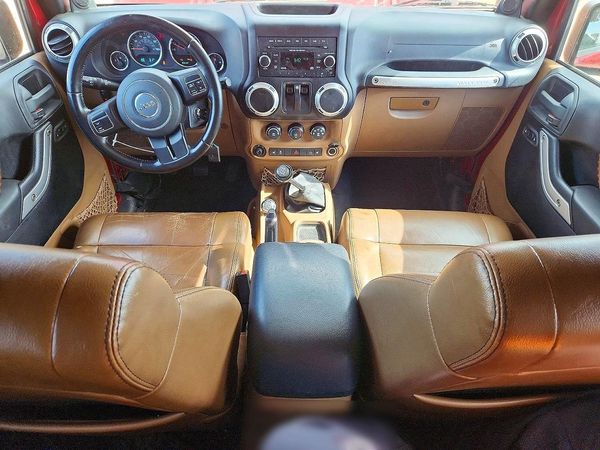 2012 JEEP WRANGLER Sahara