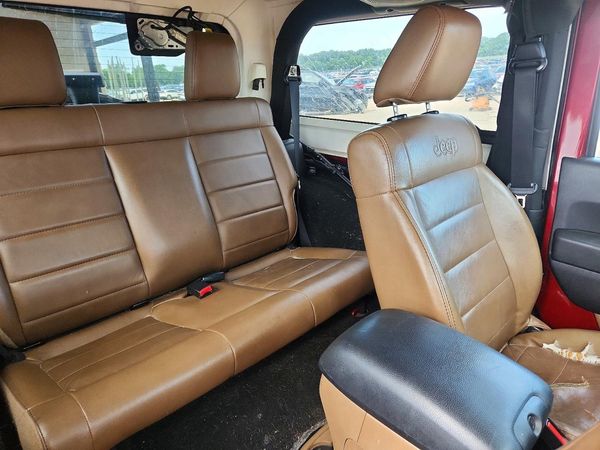 2012 JEEP WRANGLER Sahara