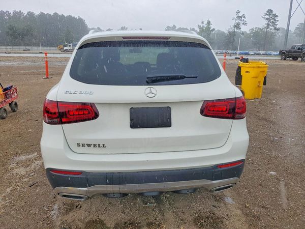 2021 MERCEDES-BENZ GLC GLC300