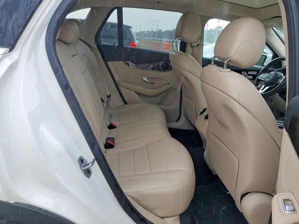 2021 MERCEDES-BENZ GLC GLC300