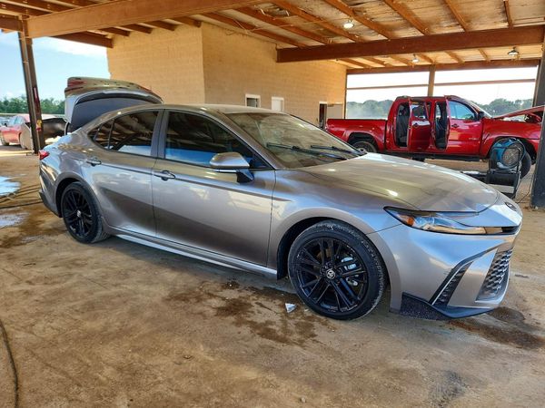 2025 TOYOTA CAMRY