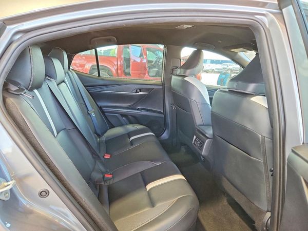 2025 TOYOTA CAMRY