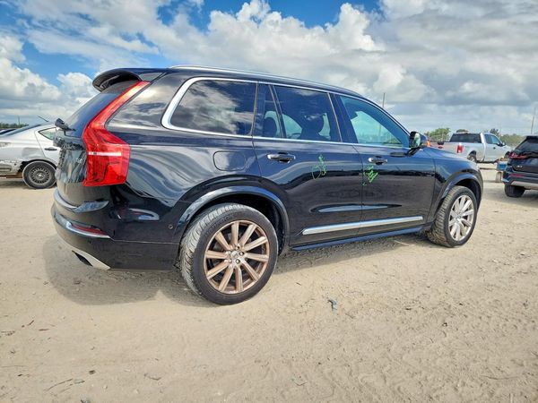 2018 VOLVO XC90