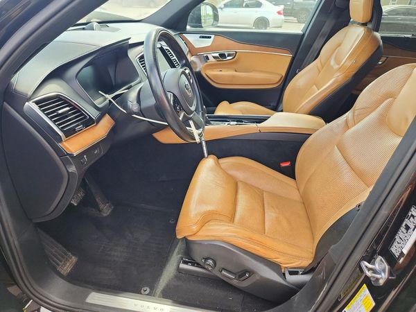 2018 VOLVO XC90