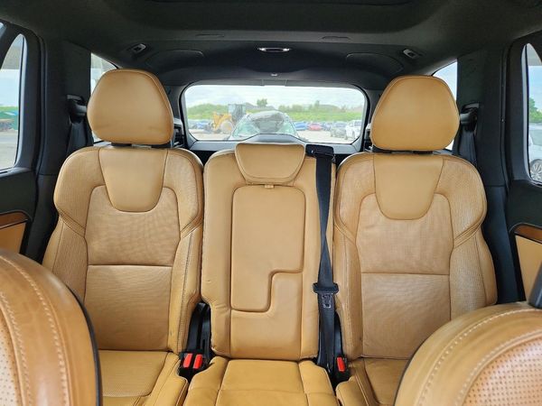 2018 VOLVO XC90