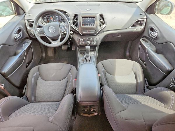 2020 JEEP CHEROKEE LATITUDE FWD