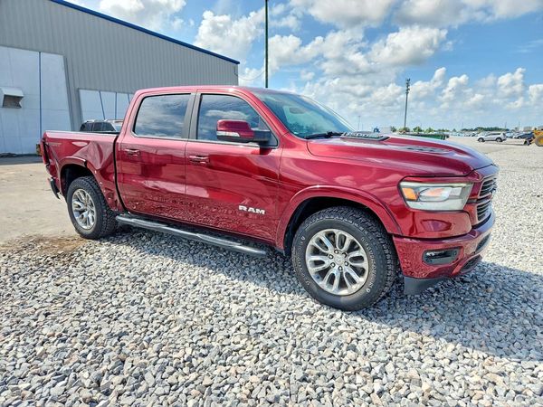2022 RAM 1500 LARAMIE CREW CAB 4X2