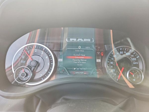 2022 RAM 1500 LARAMIE CREW CAB 4X2