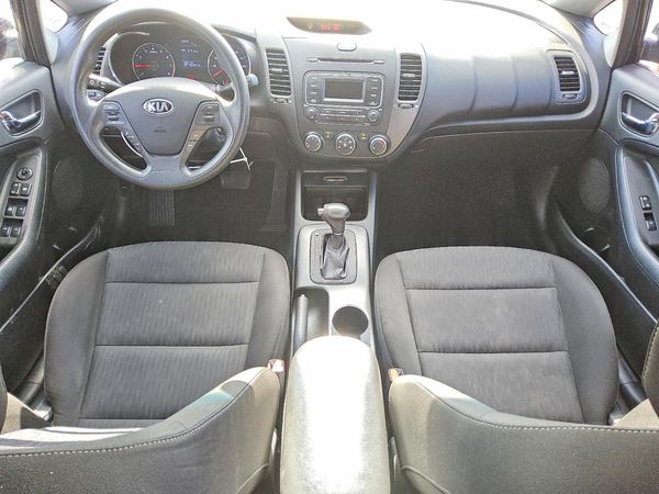 2016 KIA FORTE GL (Middle-Low Grade)