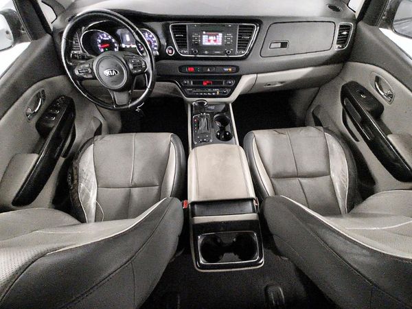 2016 KIA SEDONA EX - Middle level