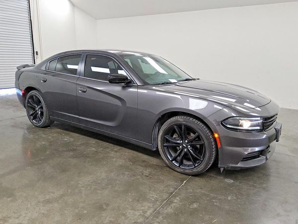 2018 DODGE CHARGER SXT