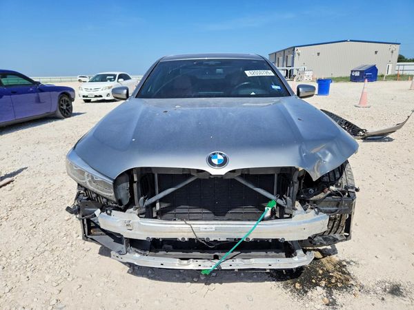 2021 BMW 750 xDrive