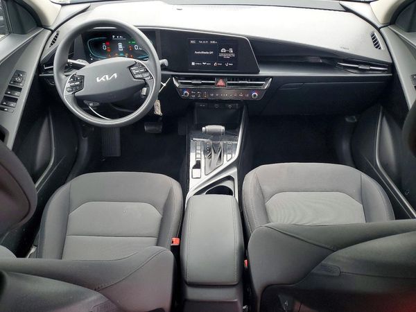 2026 KIA NIRO LX